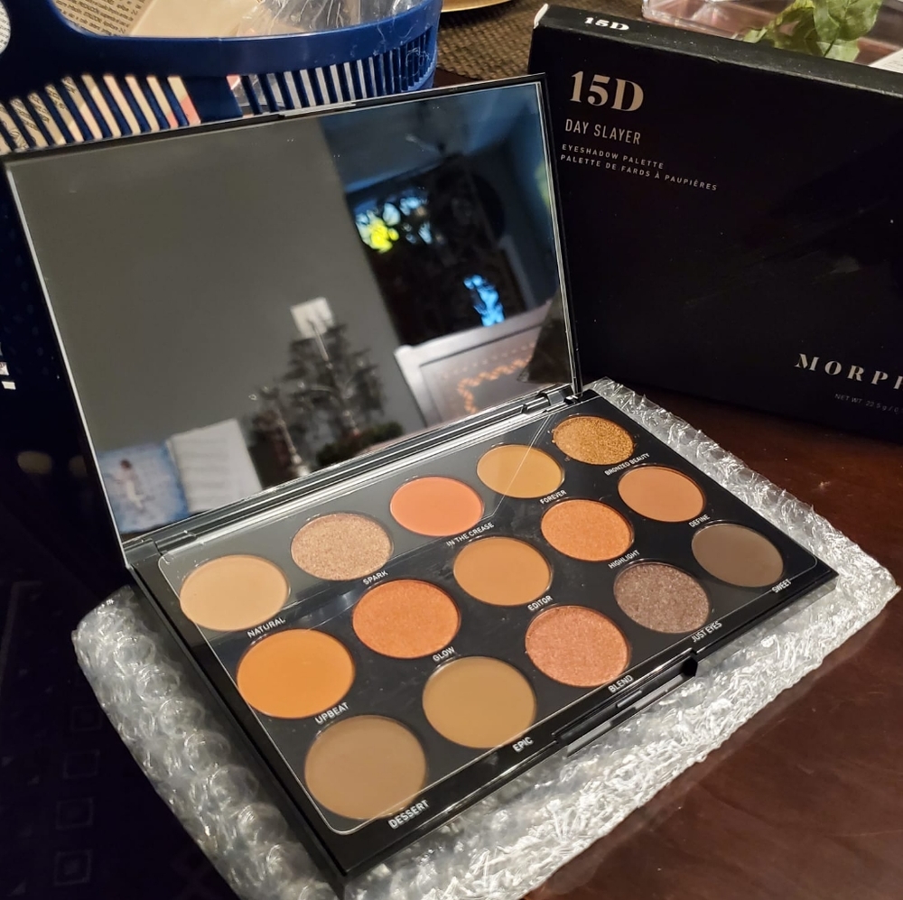 Makeup - Picture 2 of 2